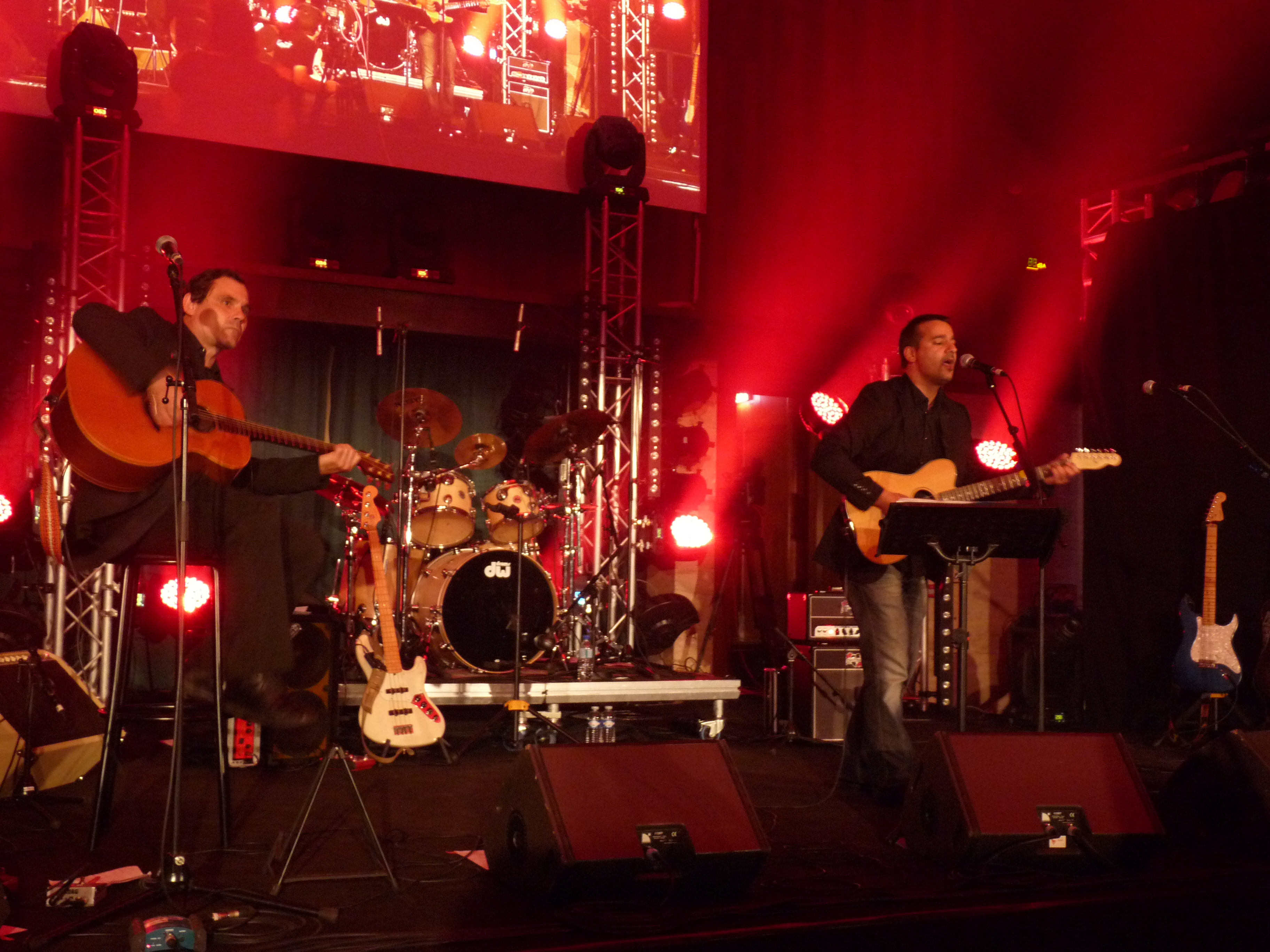 MATTOO en concert la halle aux toiles Rouen 2009.