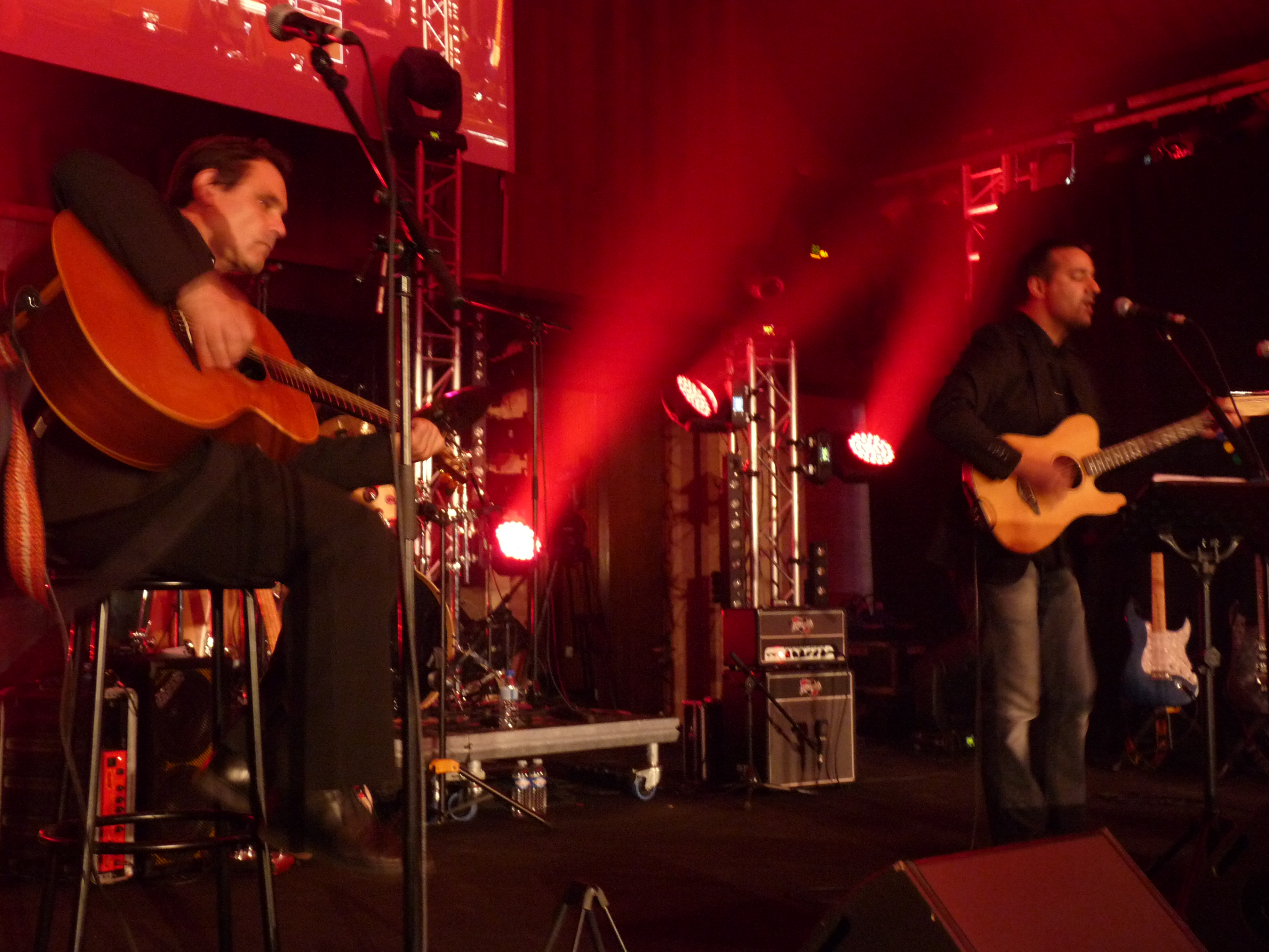 MATTOO live à la Halle aux Toiles Rouen 2009.